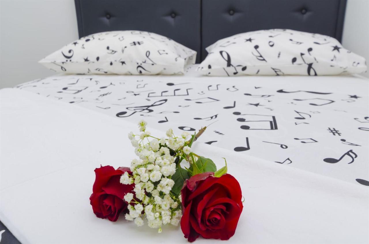 Apartments Lorenzo لوكفا روجوزنيكا المظهر الخارجي الصورة
