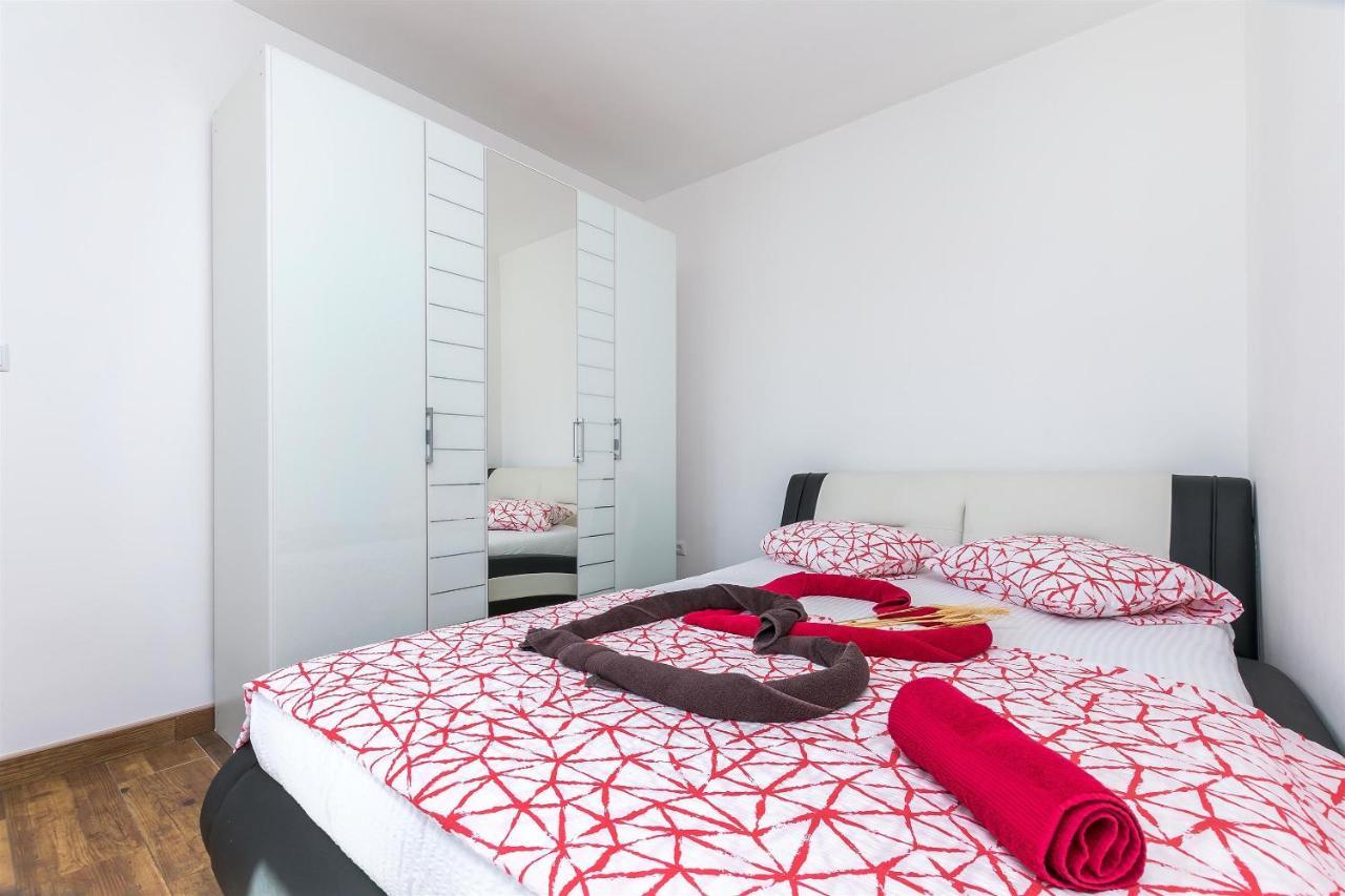 Apartments Lorenzo لوكفا روجوزنيكا المظهر الخارجي الصورة