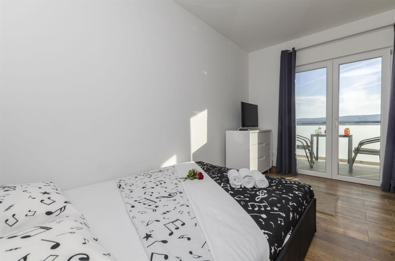 Apartments Lorenzo لوكفا روجوزنيكا المظهر الخارجي الصورة