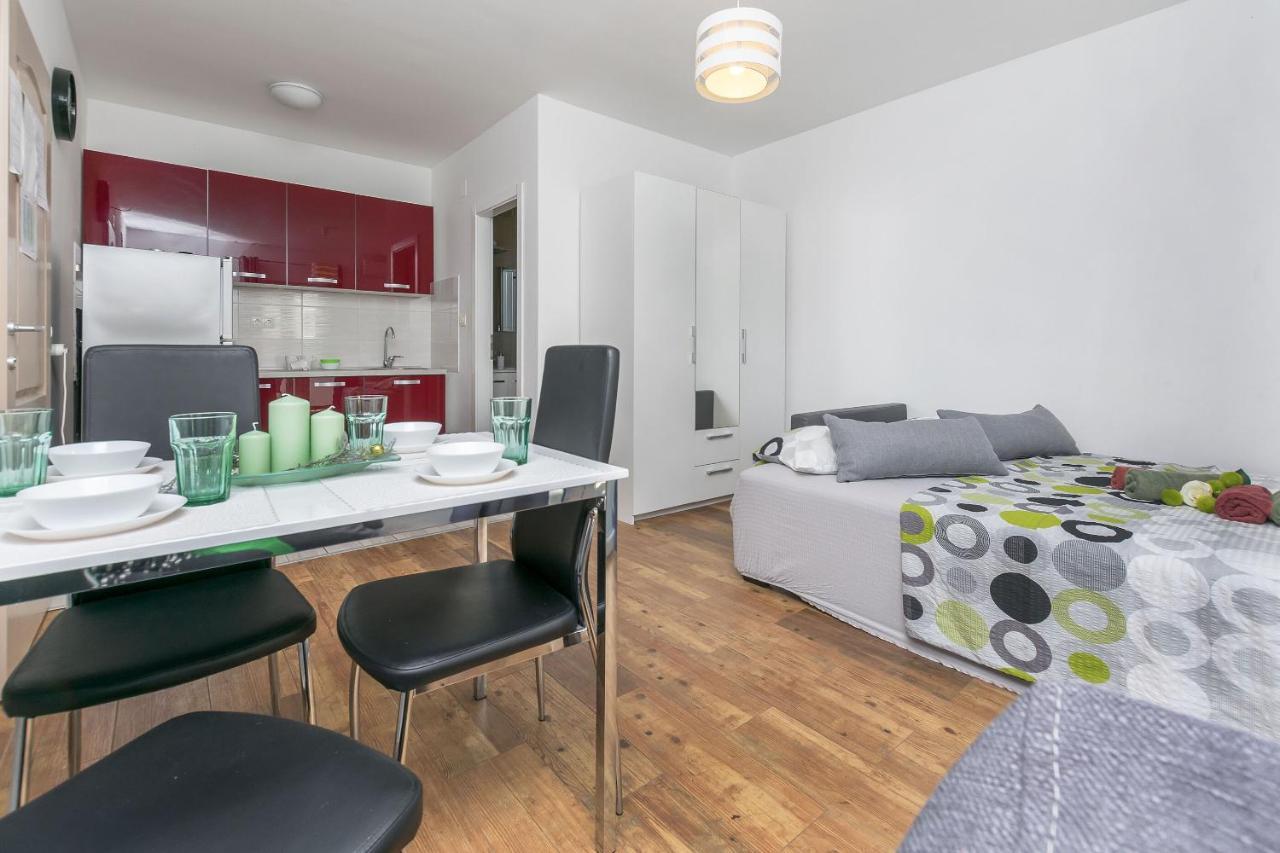 Apartments Lorenzo لوكفا روجوزنيكا المظهر الخارجي الصورة