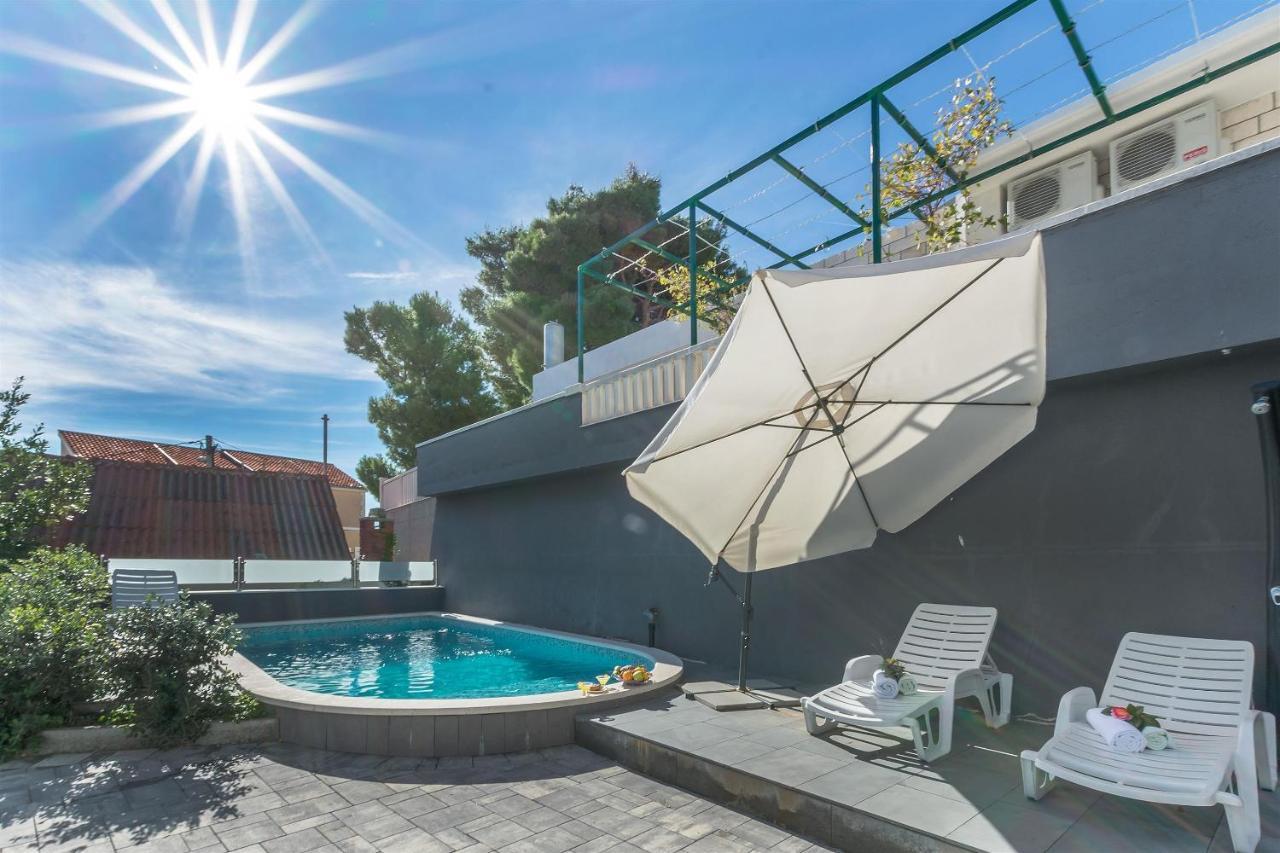 Apartments Lorenzo لوكفا روجوزنيكا المظهر الخارجي الصورة