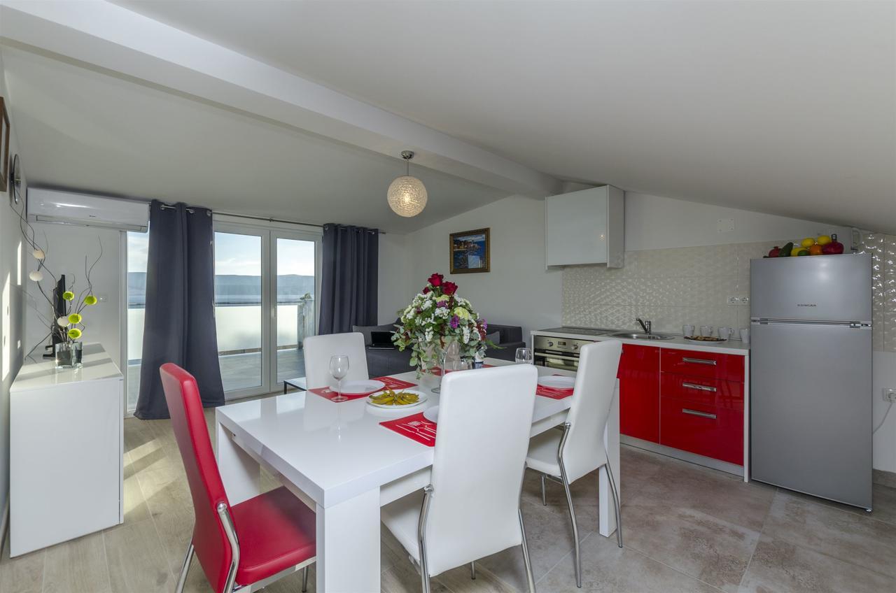 Apartments Lorenzo لوكفا روجوزنيكا المظهر الخارجي الصورة