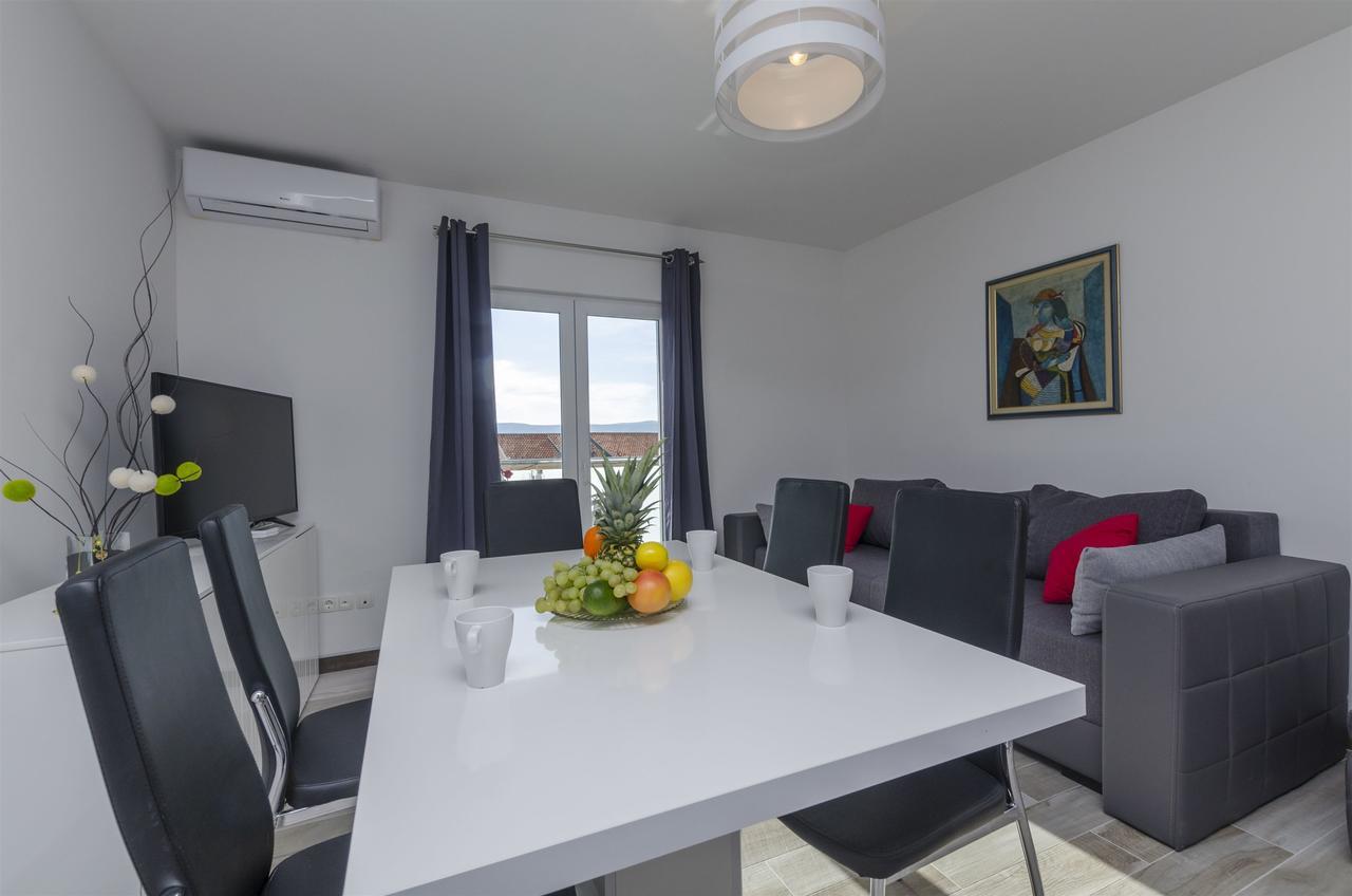 Apartments Lorenzo لوكفا روجوزنيكا المظهر الخارجي الصورة